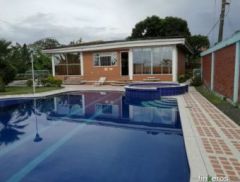 Alquiler de finca con alojamiento para 60 personas - Finca en Pereira, Risaralda